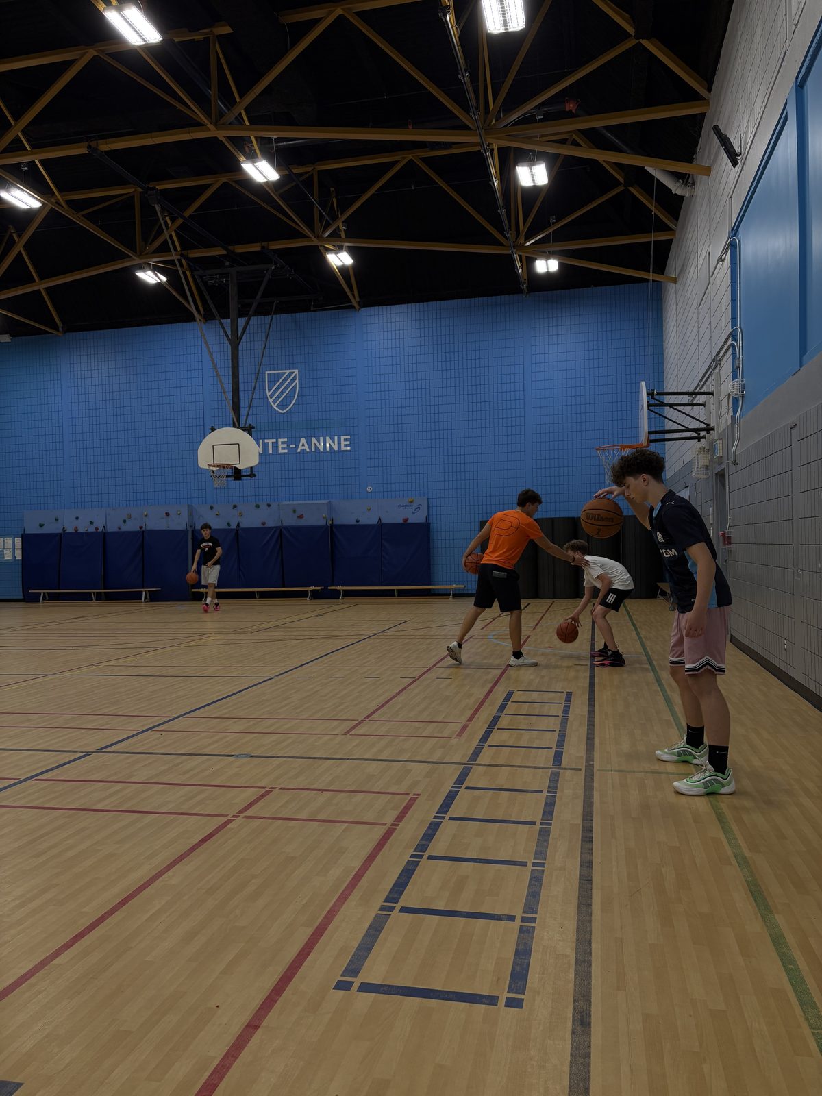 Dribble drills at Sainte-Anne